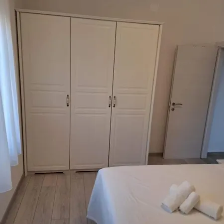Ivana Apartamento *